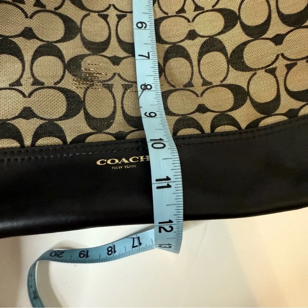 Coach Bleecker Black Legacy Duffle in Printed Signature C Logo Fabric Purse Bag - Picture 16 of 16